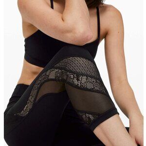Lululemon Wunder Under Crop 21" *Lace Black Size 8